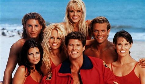 Baywatch Cast: The Original Beach Stars Then and。